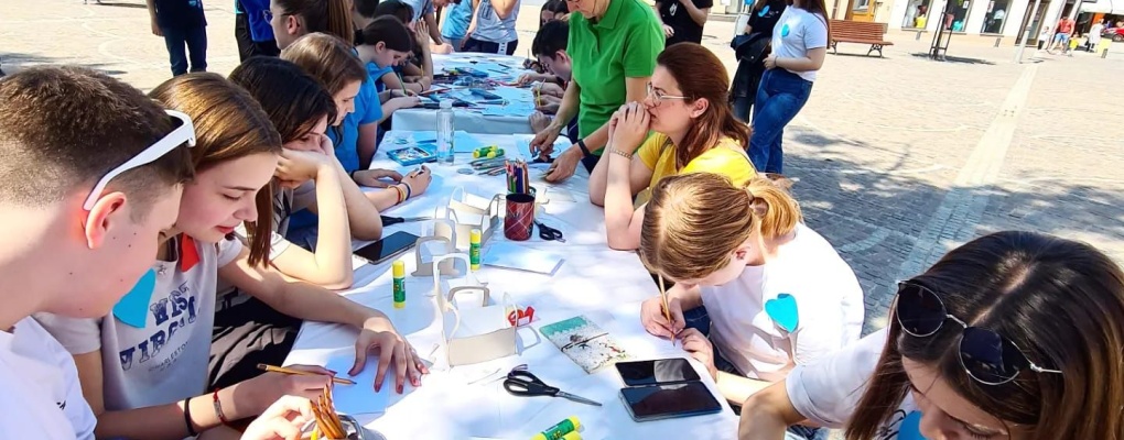 Edukativni, kreativni i zabavni kutak humanko